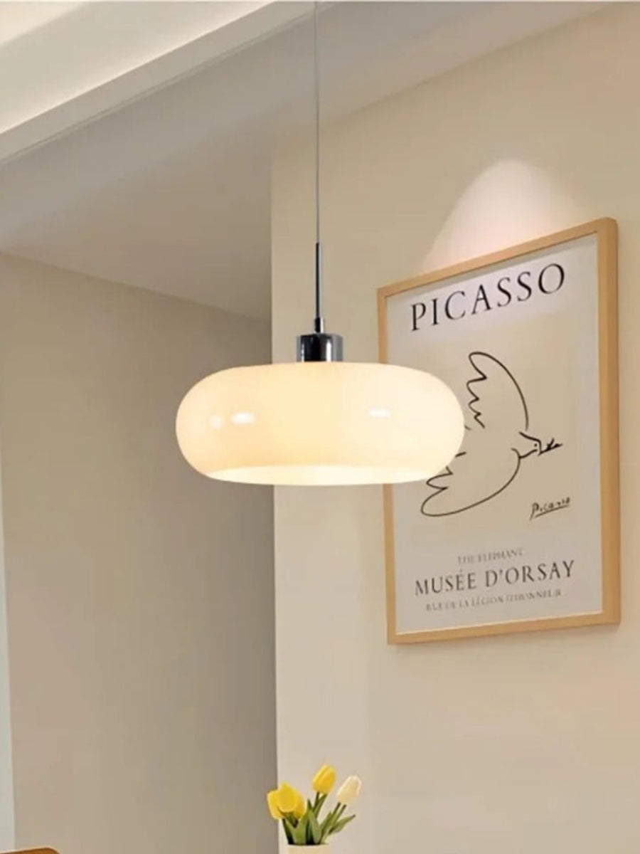 Weißer Schirm im Wohnzimmer