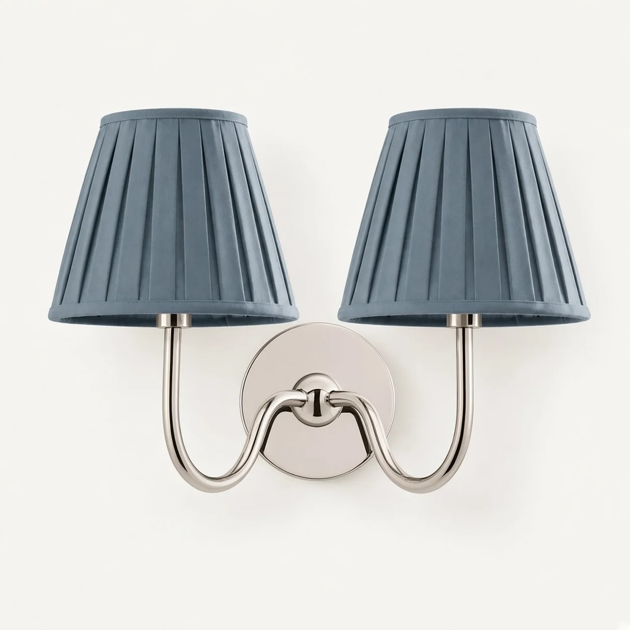 Luvora 2 Heads · Chrome · Dusty Blue Pleated