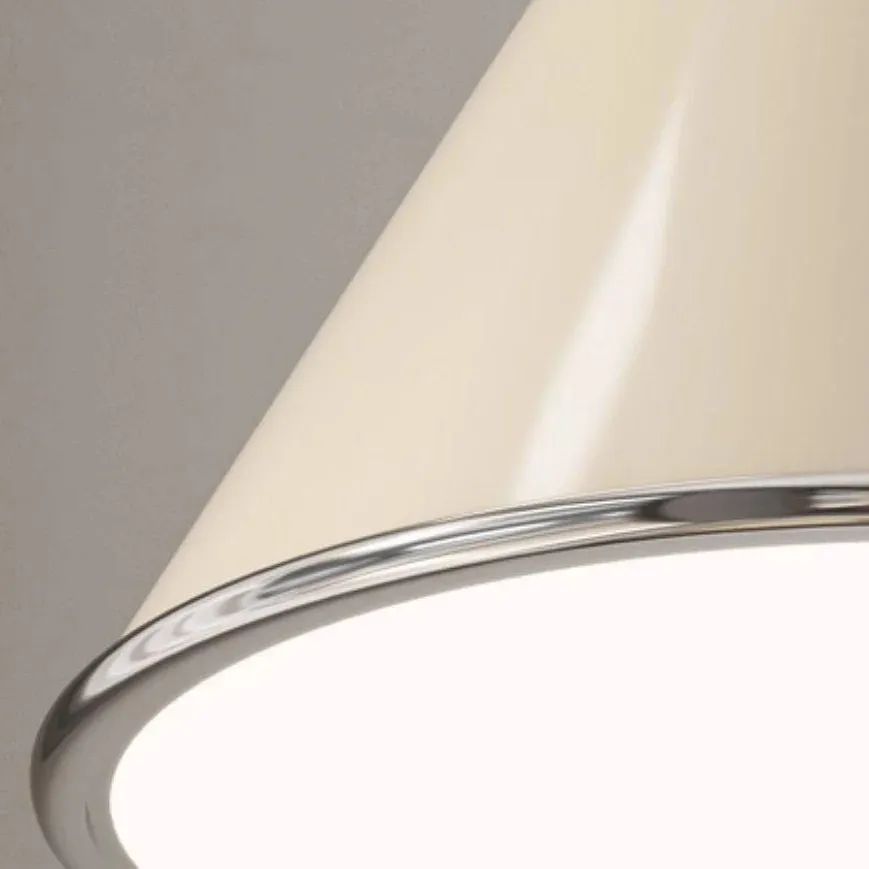 Light diffuser and underside detail